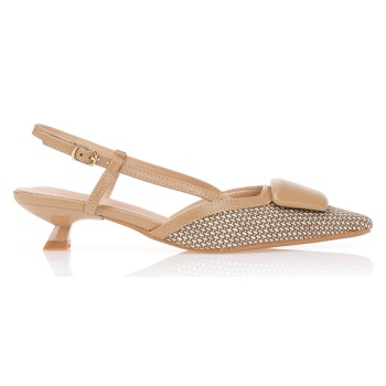 γόβες με υφή ψάθας και δερμάτινη σε προσφορά