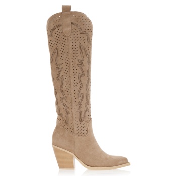 μπότες cowboy με διάτρητες λεπτομέρειες σε προσφορά