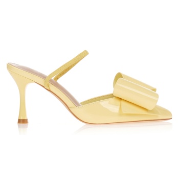 γόβες κίτρινες λουστρίνι slingback με σε προσφορά