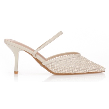 γόβες με δίχτυ και διακοσμητικές σε προσφορά