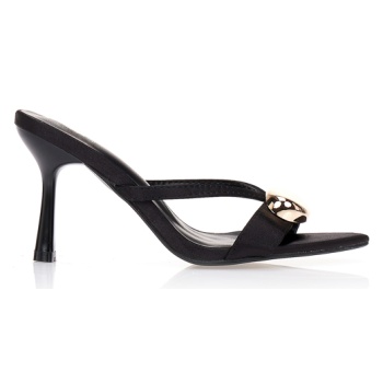 mules μαύρα με οβάλ μεταλλική αγκράφα σε προσφορά