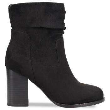 μαύρο μποτάκι