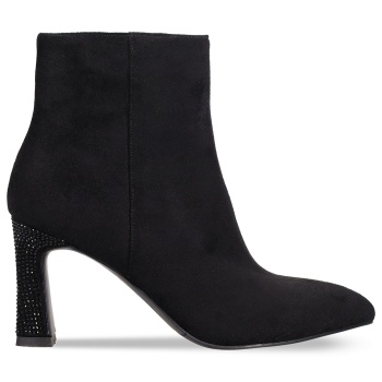 μαύρο μποτάκι