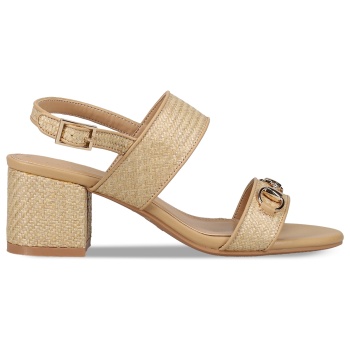 μπεζ σανδάλι σε προσφορά