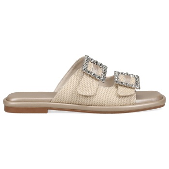 εκρού σανδάλι σε προσφορά