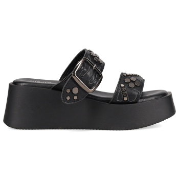 μαύρη πλατφόρμα σε προσφορά