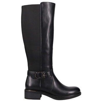 μαύρη μπότα σε προσφορά