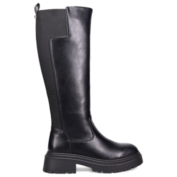 μαύρη μπότα σε προσφορά