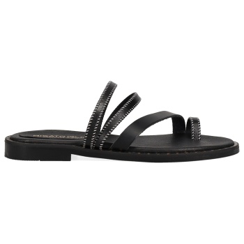 μαύρο σανδάλι σε προσφορά