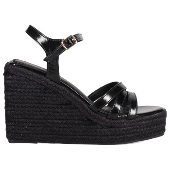 μαύρη πλατφόρμα