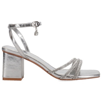 ασημί πέδιλο