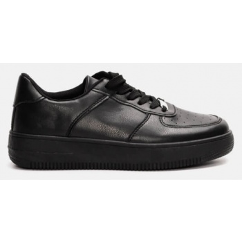 sneakers μονόχρωμα - μαύρο σε προσφορά