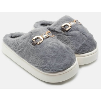 παντόφλες γούνινες με διακοσμητική σε προσφορά