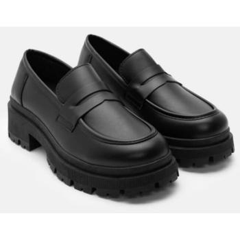 μοκασίνια με τρακτερωτή σόλα - μαύρο-ματ σε προσφορά