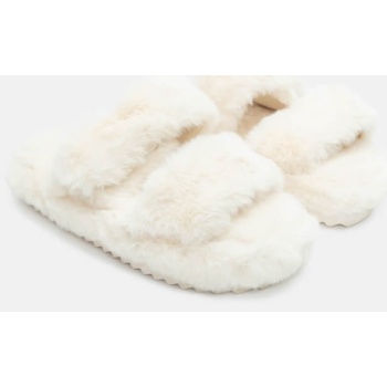 παντόφλες γούνινες - μπεζ σε προσφορά