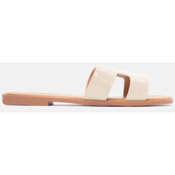 σανδάλια flat με λεπτομέρεια croco  σε προσφορά