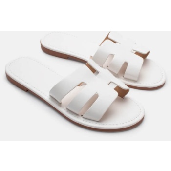 σανδάλια flat με ανοίγματα στο πλάι  σε προσφορά