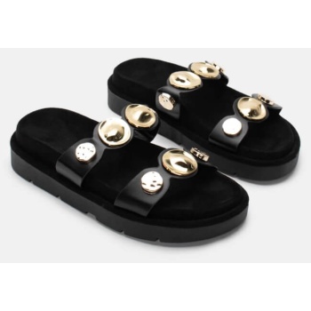 σανδάλια flatform με διπλές τόκες  σε προσφορά