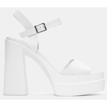 πέδιλα με διπλή φιάπα & μπαρέτα - λευκό σε προσφορά