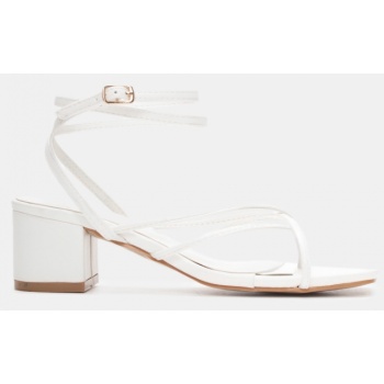 πέδιλα με πολλαπλά λουράκια - λευκό σε προσφορά