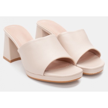 mules με φιάπα - μπεζ σε προσφορά