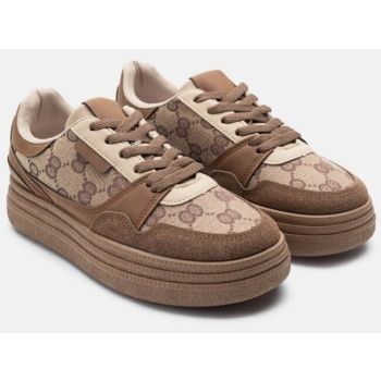 sneakers δίσολα με συνδυασμό υλικών  σε προσφορά