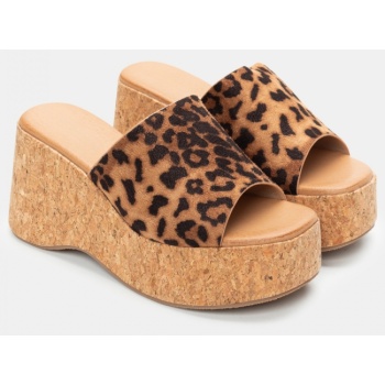 πλατφόρμες με φαρδιά φάσα - animal print σε προσφορά
