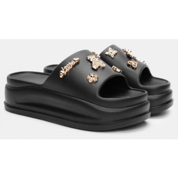 παντόφλες δίσολες με διακοσμητικά από σε προσφορά