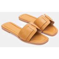  σανδάλια flat με φάσα - κάμελ