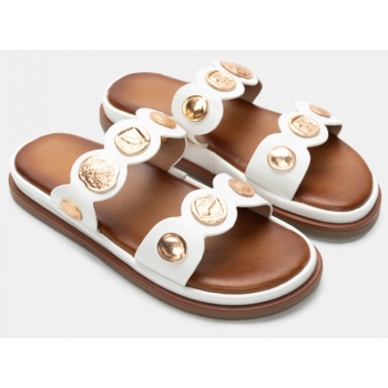 σανδάλια flatform με διακοσμητικά  σε προσφορά