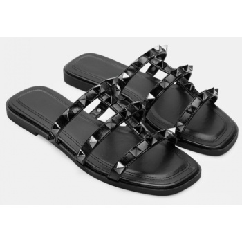 flat σανδάλια με τρουκς - μαύρο σε προσφορά