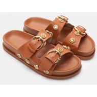  σανδάλια flatfrom με διακοσμητικά λουλούδια από πέτρες - κάμελ