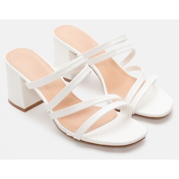 mules με πολλαπλά λουράκια - λευκό σε προσφορά