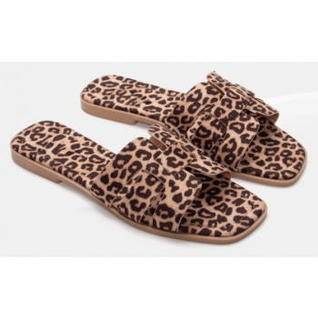 flat σανδάλια με ανοίγματα στο πλάι  σε προσφορά