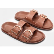  σανδάλια flatform με διακοσμητικά τρούκς - κάμελ