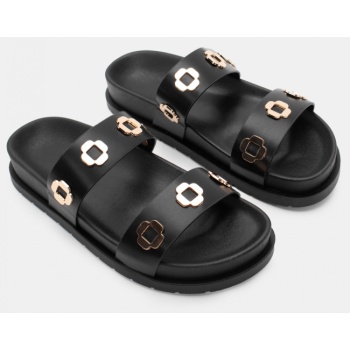 σανδάλια flatform με διακοσμητικά  σε προσφορά
