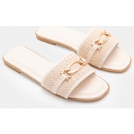  flat σανδάλια με διακοσμητική αγκράφα - μπεζ