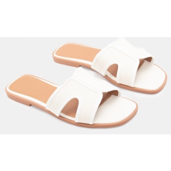 flat σανδάλια σε συνδυασμό χρωμάτων  σε προσφορά