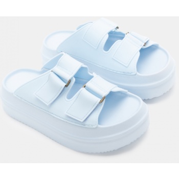 σανδάλια flatform με διπλά λουράκια σε προσφορά