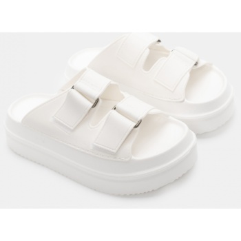 σανδάλια flatform με διπλά λουράκια σε προσφορά