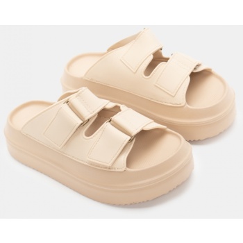 σανδάλια flatform με διπλά λουράκια σε προσφορά
