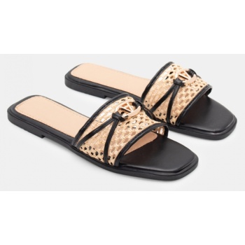 flat σανδάλια με διακοσμητική τόκα  σε προσφορά