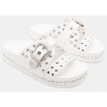 σανδάλια flatform με διακοσμητικά σε προσφορά