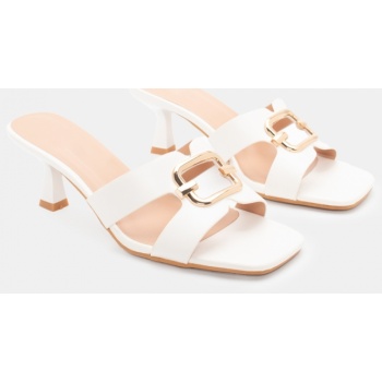 mules με διακοσμητική αγκράφα - λευκό σε προσφορά