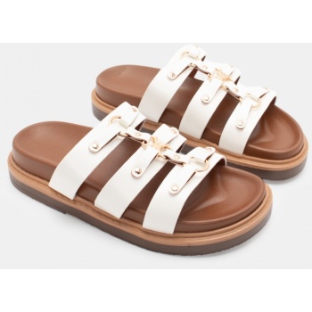 σανδάλια flatform σε συνδυασμό χρωμάτων σε προσφορά