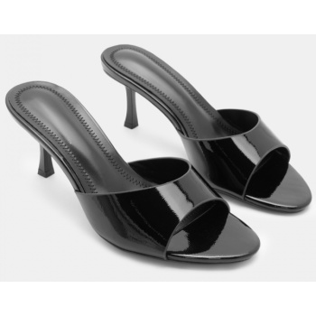mules με φάσα - μαύρο-λουστρίνι σε προσφορά