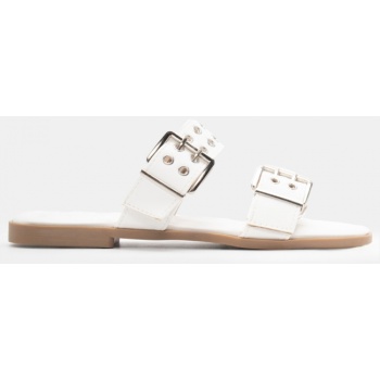 flat σανδάλια με λουράκια & τρούκς  σε προσφορά