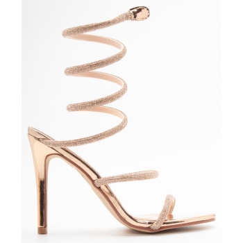 πέδιλα με περιστρεφόμενο λουράκι  σε προσφορά