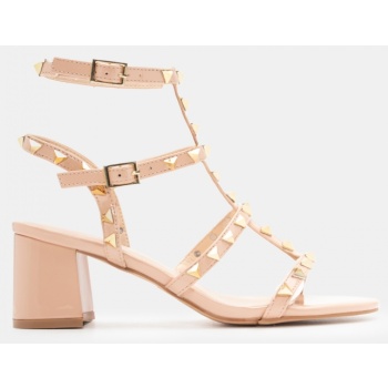 πέδιλα με πολλαπλά λουράκια & τρούκς 