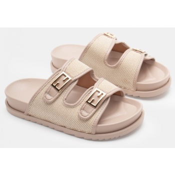 σανδάλια flatform σε συνδυασμό χρωμάτων